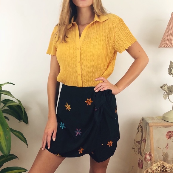 Crinkled Mango Short Sleeve - Picture 5 of 6